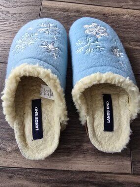 Lands End Slippers Never Worn Size 6